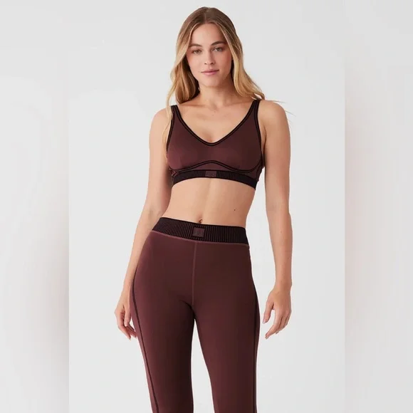Alo Yoga Airlift Line Up Bra + Legging Set - Cherry Cola XS - Picture 2 of 12